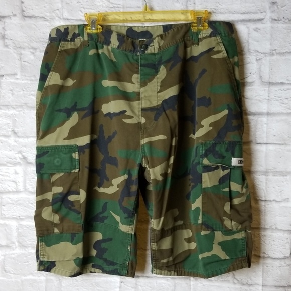 Fourstar Other - Four star Camuflage Cargo Short Sz XL 44 Mens